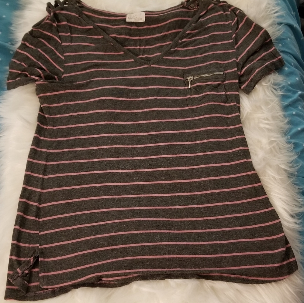 Dark grey and pink striped stretchy shirt (M-XL)